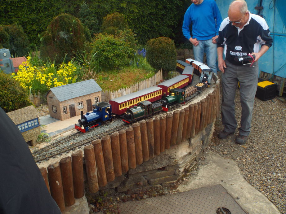 Bottom loop station full