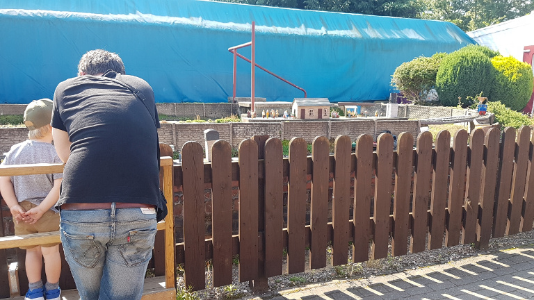 Scenes of loco competitions