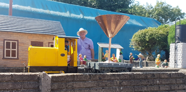 Scenes of loco competitions