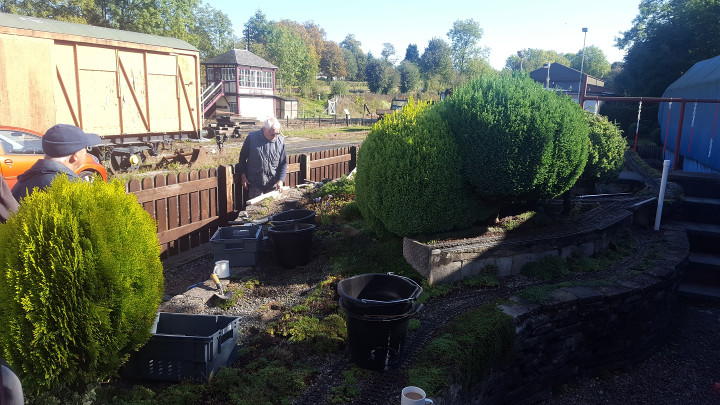 Scenes from relaying the front track