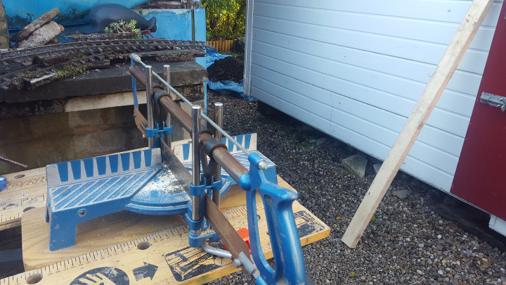 Scenes from relaying the front track