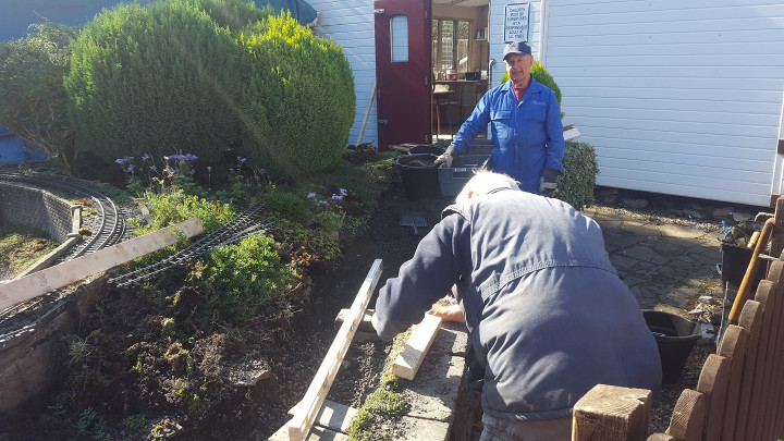 Scenes from relaying the front track