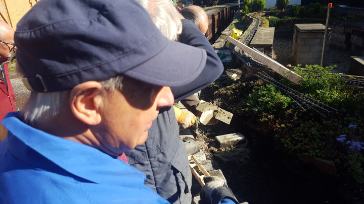 Scenes from relaying the front track