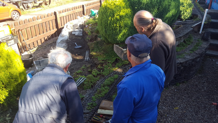 Scenes from relaying the front track