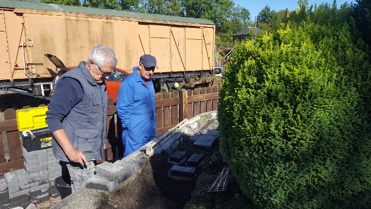 Scenes from relaying the front track