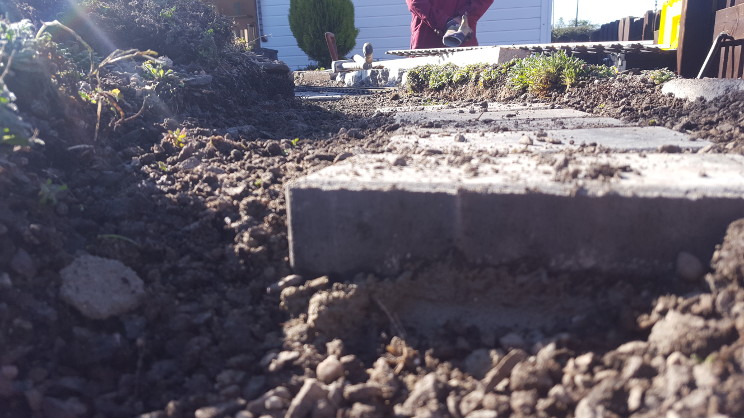 Scenes from relaying the front track