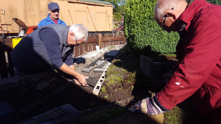 Scenes from relaying the front track