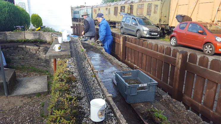 Scenes from relaying the front track