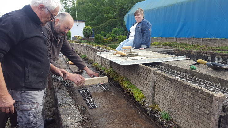 Scenes from relaying the front track