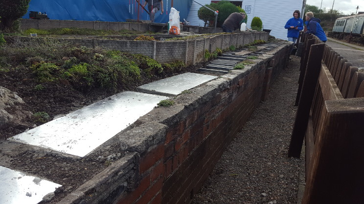 Scenes from relaying the front track