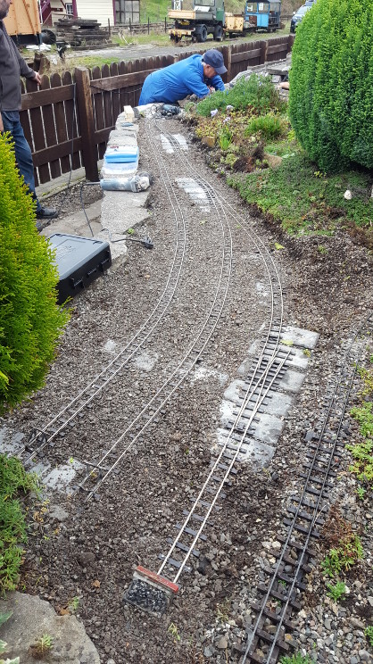 Scenes from relaying the front track