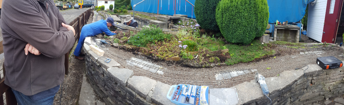 Scenes from relaying the front track