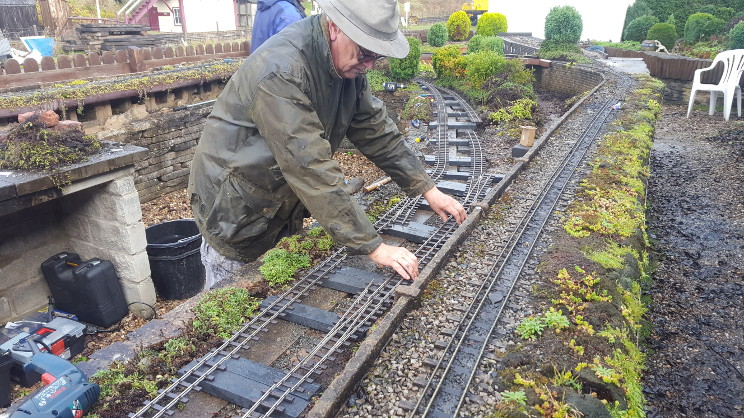 Rear track renewal photo