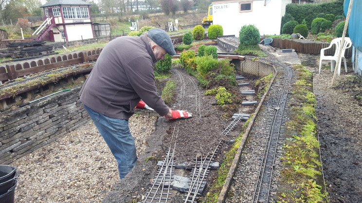 Rear track renewal photo