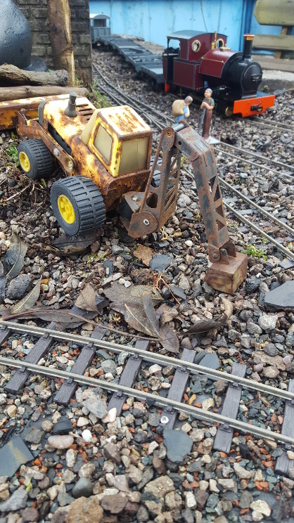 Rear track renewal photo