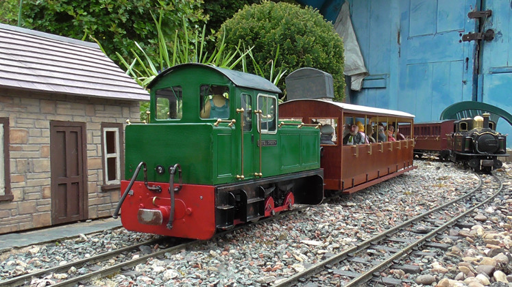 Engines attending the Vintage Weekend
