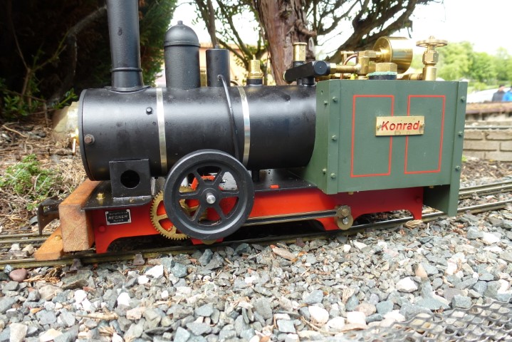 Engines attending the Vintage Weekend