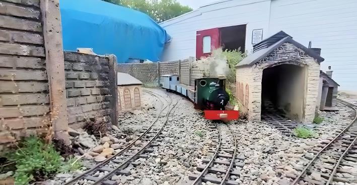 pictures of track being lifted